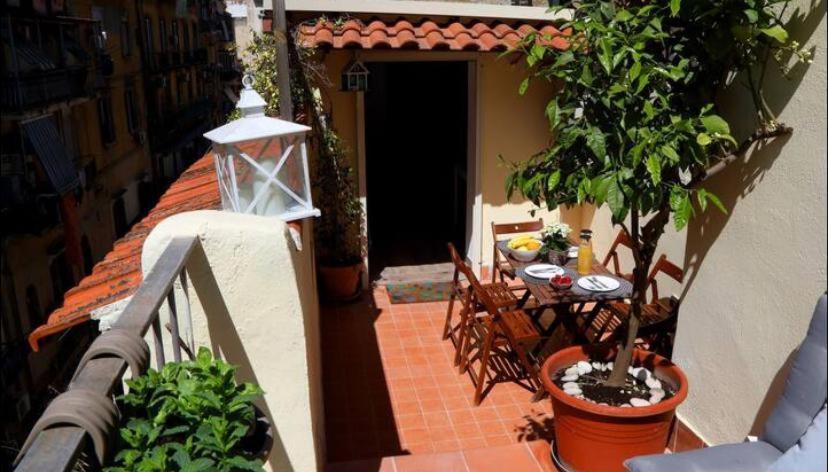 Maria Apartment Napoli Bagian luar foto
