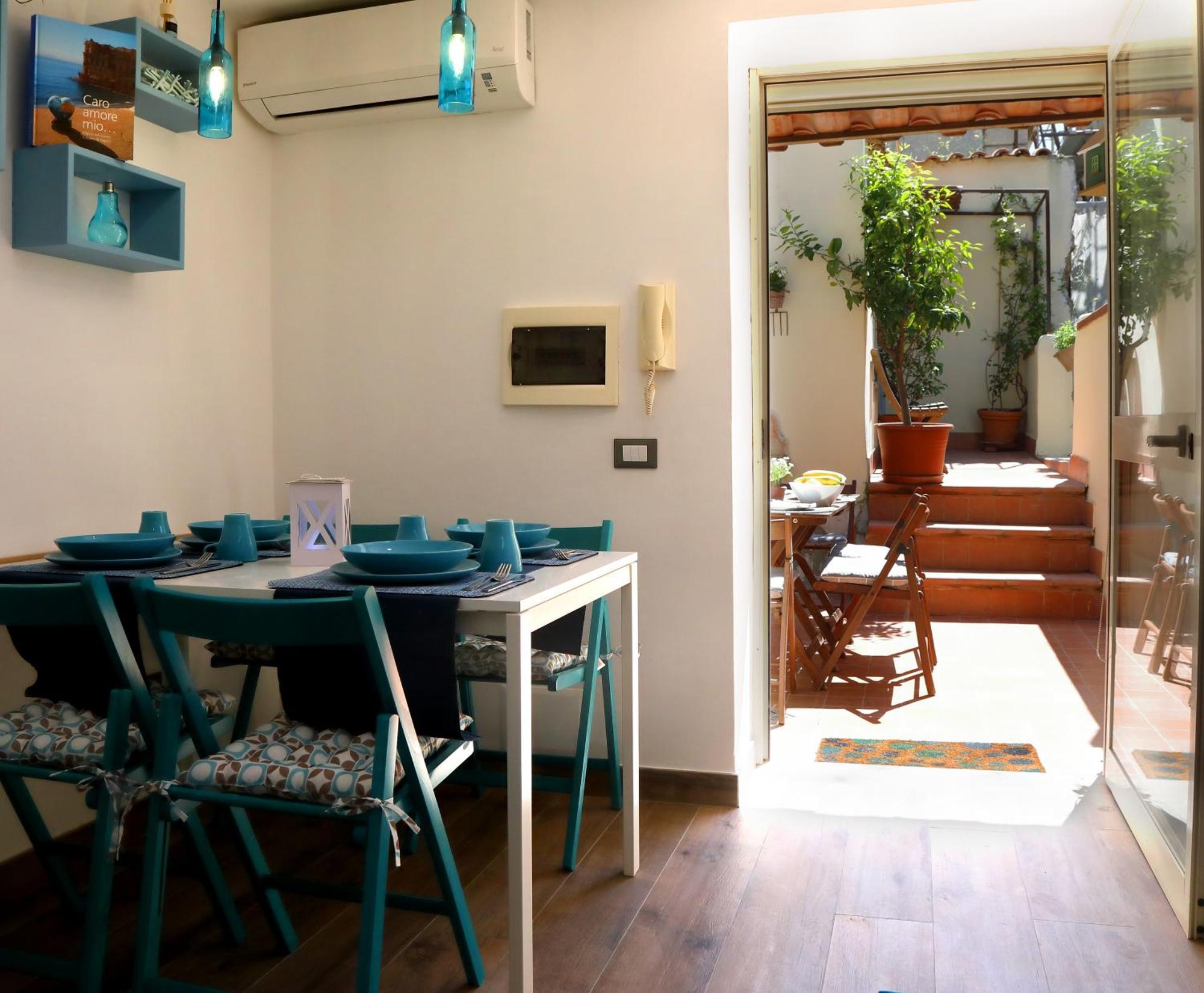 Maria Apartment Napoli Bagian luar foto